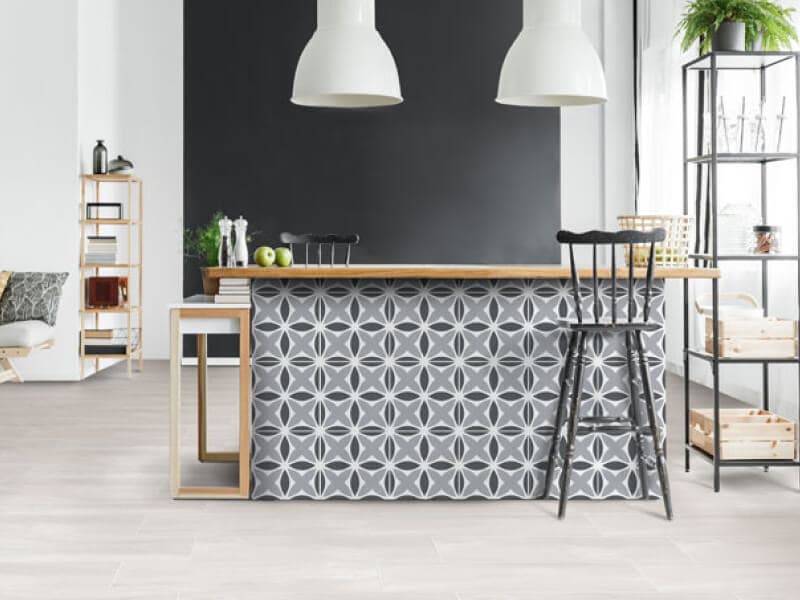 Comedor con barra social en hidráulicos