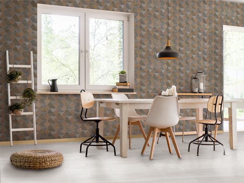 Comedor moderno en tonos óxido