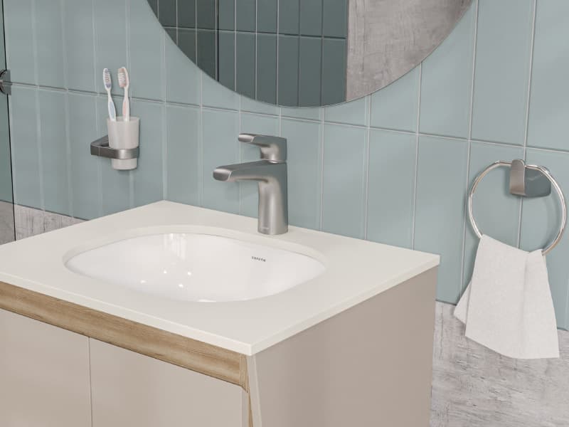 Tocador de baño con accesorios modernos