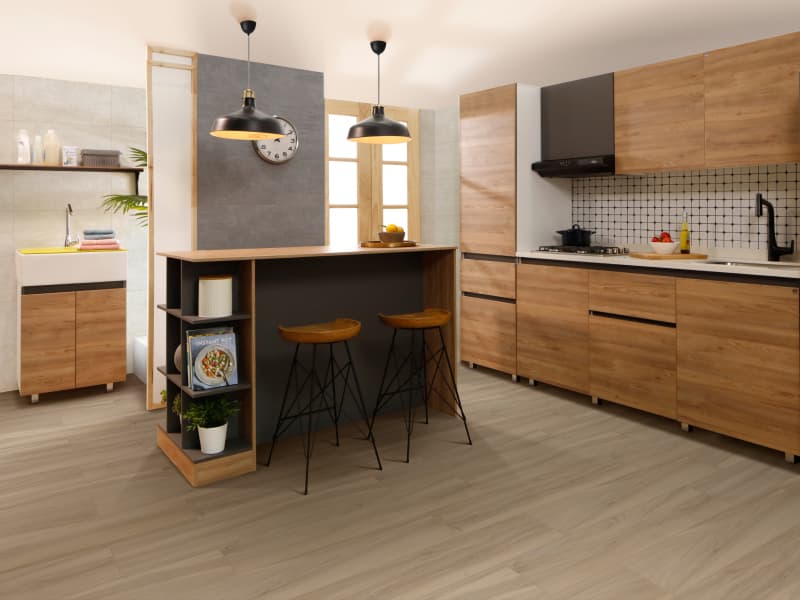 Cocina moderna Soho con alacena, barra y lavadero