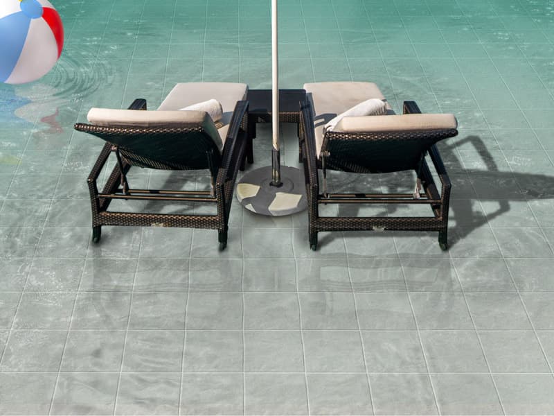 Piscina tipo natural color arena